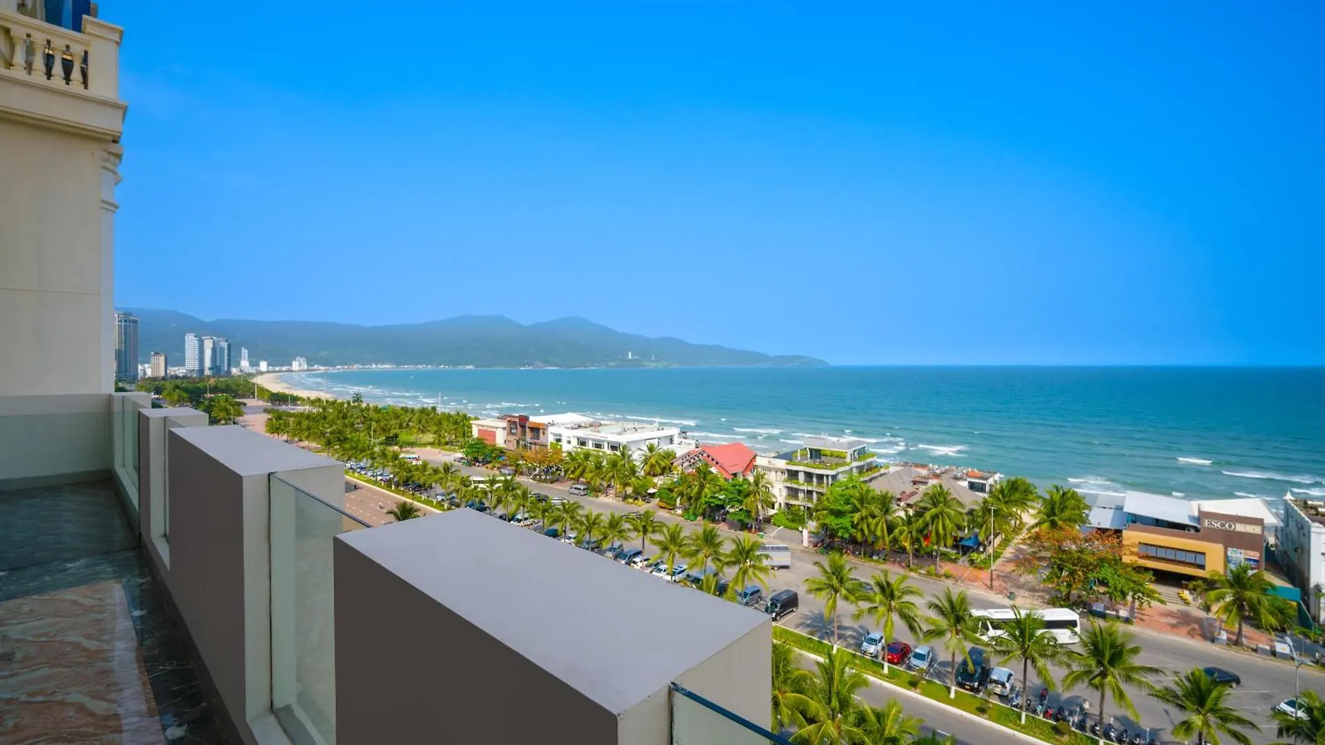 Seafront Hotel Danang