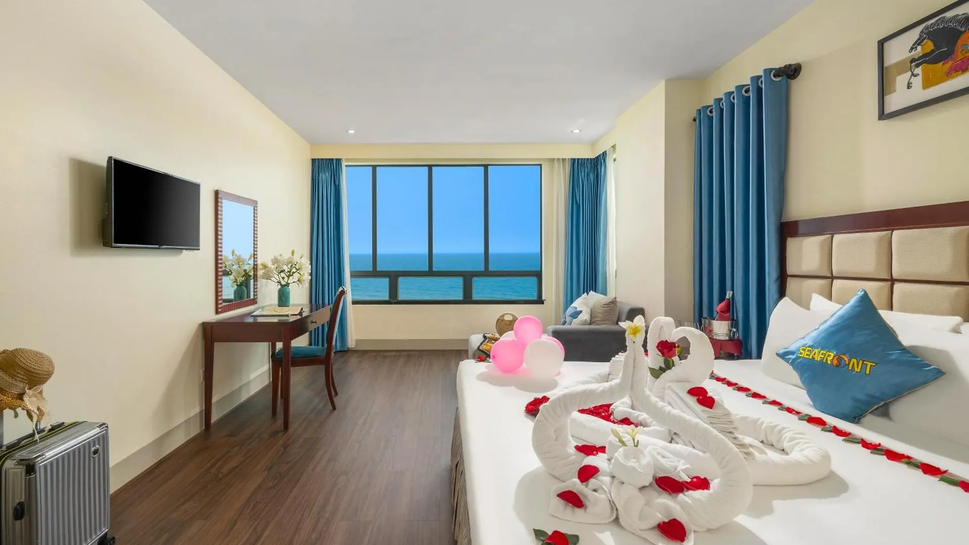 Seafront Hotel Danang