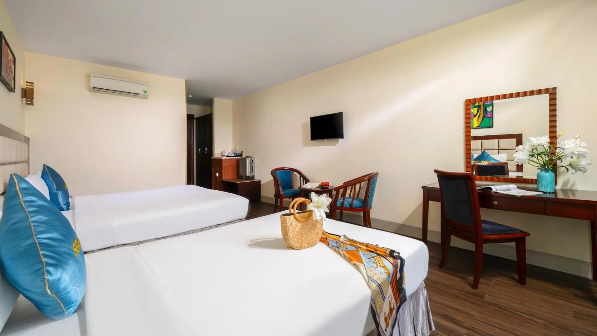 Seafront Hotel Danang  Da Nang