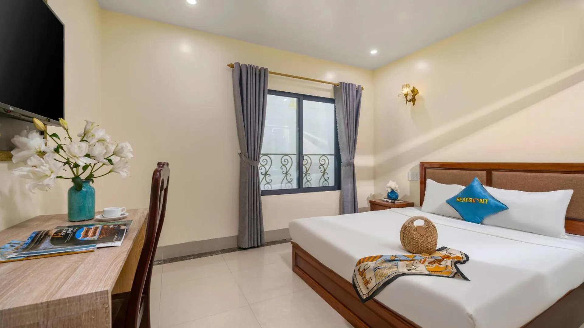 Seafront Hotel Danang